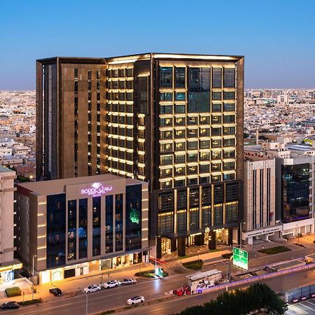 Narcissus The Royal Hotel Riyadh Eksteriør bilde The hotel at night