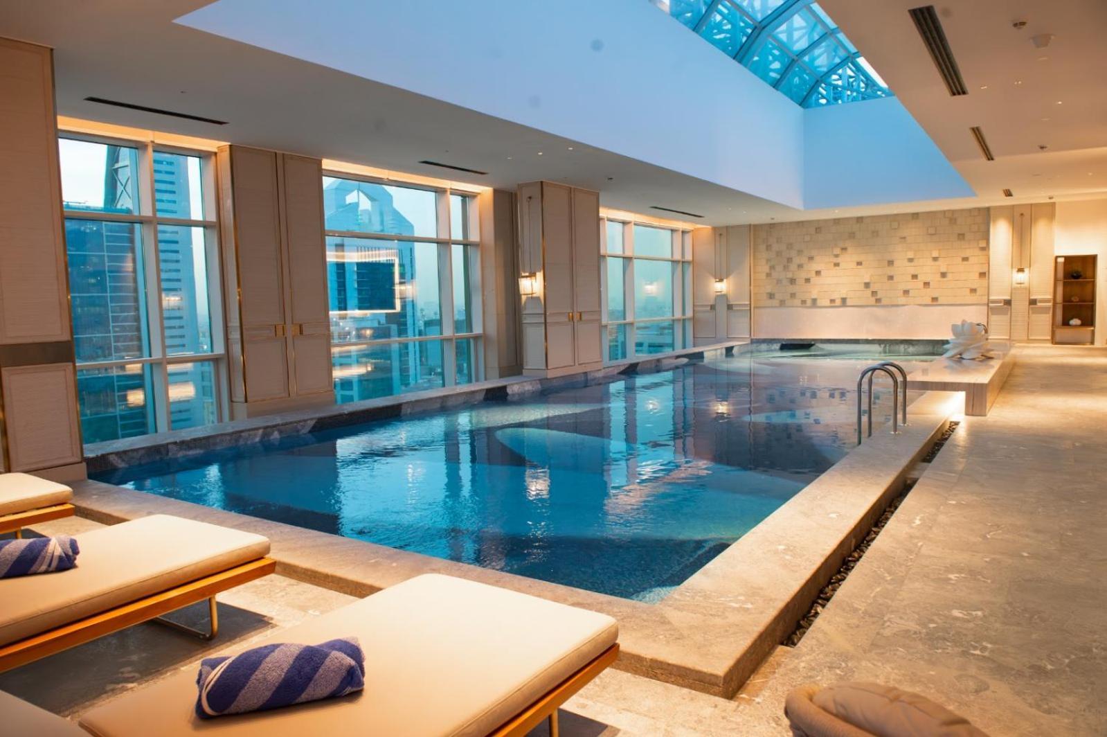 Narcissus The Royal Hotel Riyadh Eksteriør bilde The pool at the spa